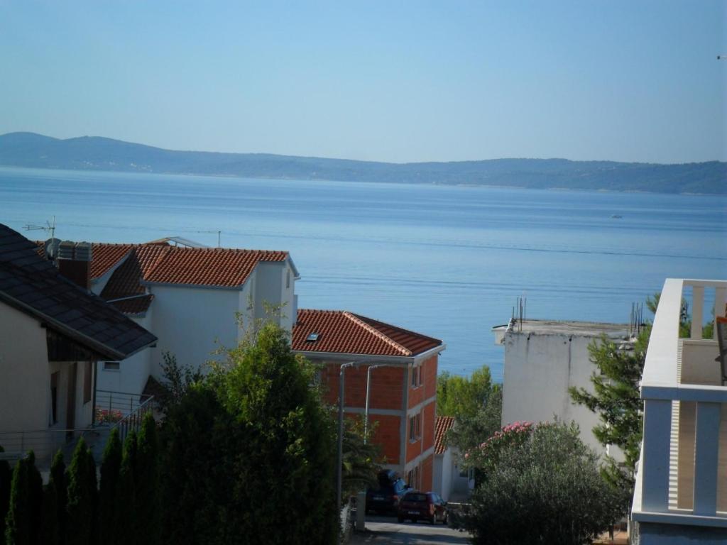 Apartment In Okrug Gornji With Seaview, Balcony, Air Condition, Wifi Trogir Buitenkant foto