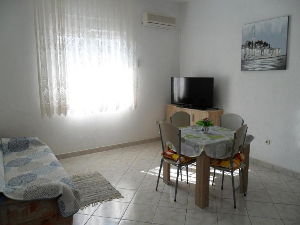 Apartment In Okrug Gornji With Seaview, Balcony, Air Condition, Wifi Trogir Buitenkant foto